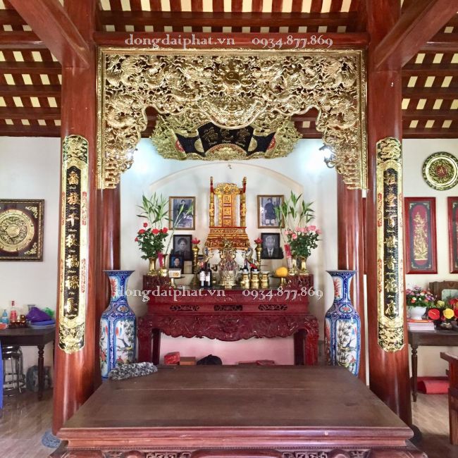 án gian bằng đồng trang trí nhà thờ họ