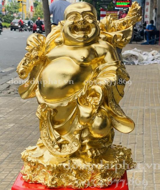 Tượng phật bằng đồng dát vàng