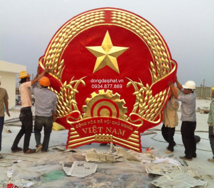 lắp quốc huy bằng đồng tại bình dương