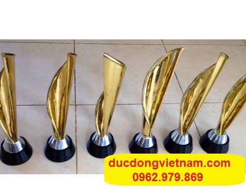 cúp bằng đồng trao lễ kỉ niệm cúp bằng đồng đẹp